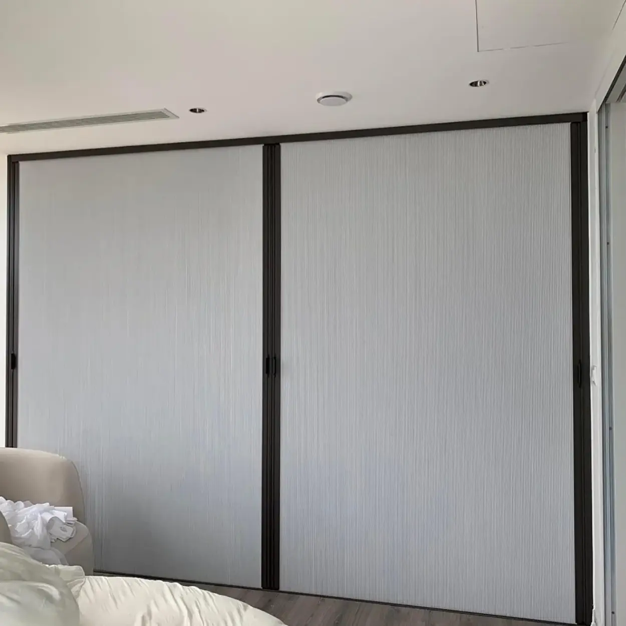 Showroom honeycomb tavan